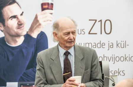 ET27